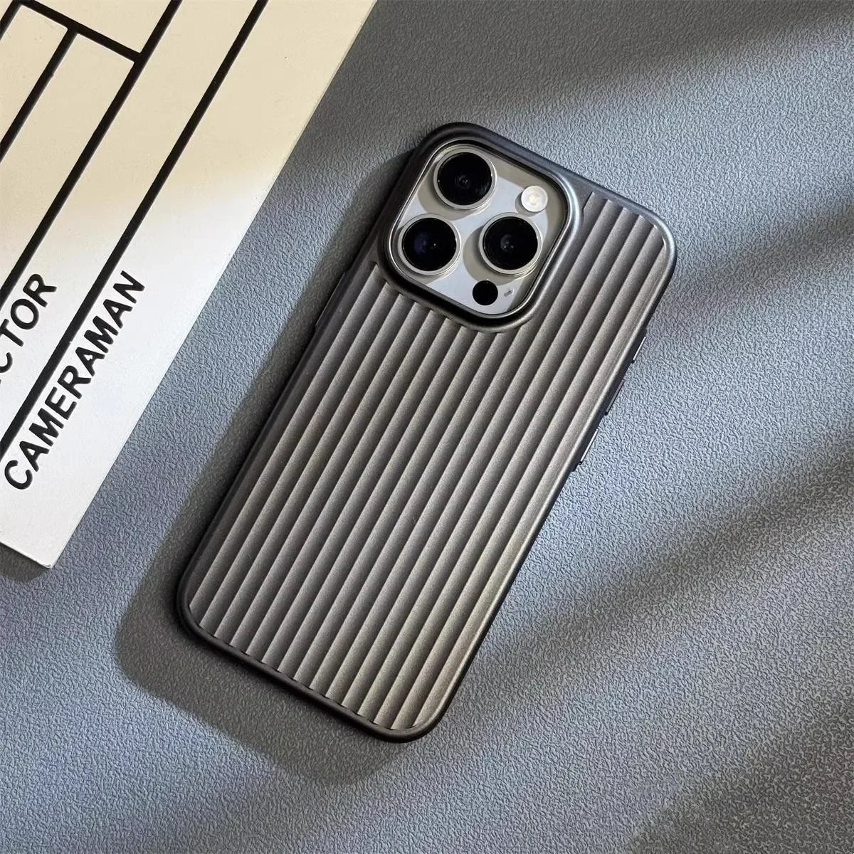 Coque de téléphone Antichoc Ultra Fine NoviroaShield - Protection Contre Chutes, Compatible Chargement Sans Fil, Élastomère TPE 5